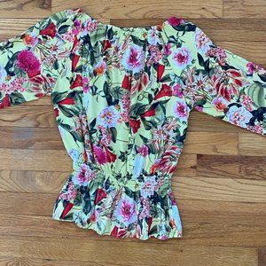 GUESS Women's Floral Blouse with sleeves and scoop neck